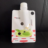 Průhledná hubice na čaj